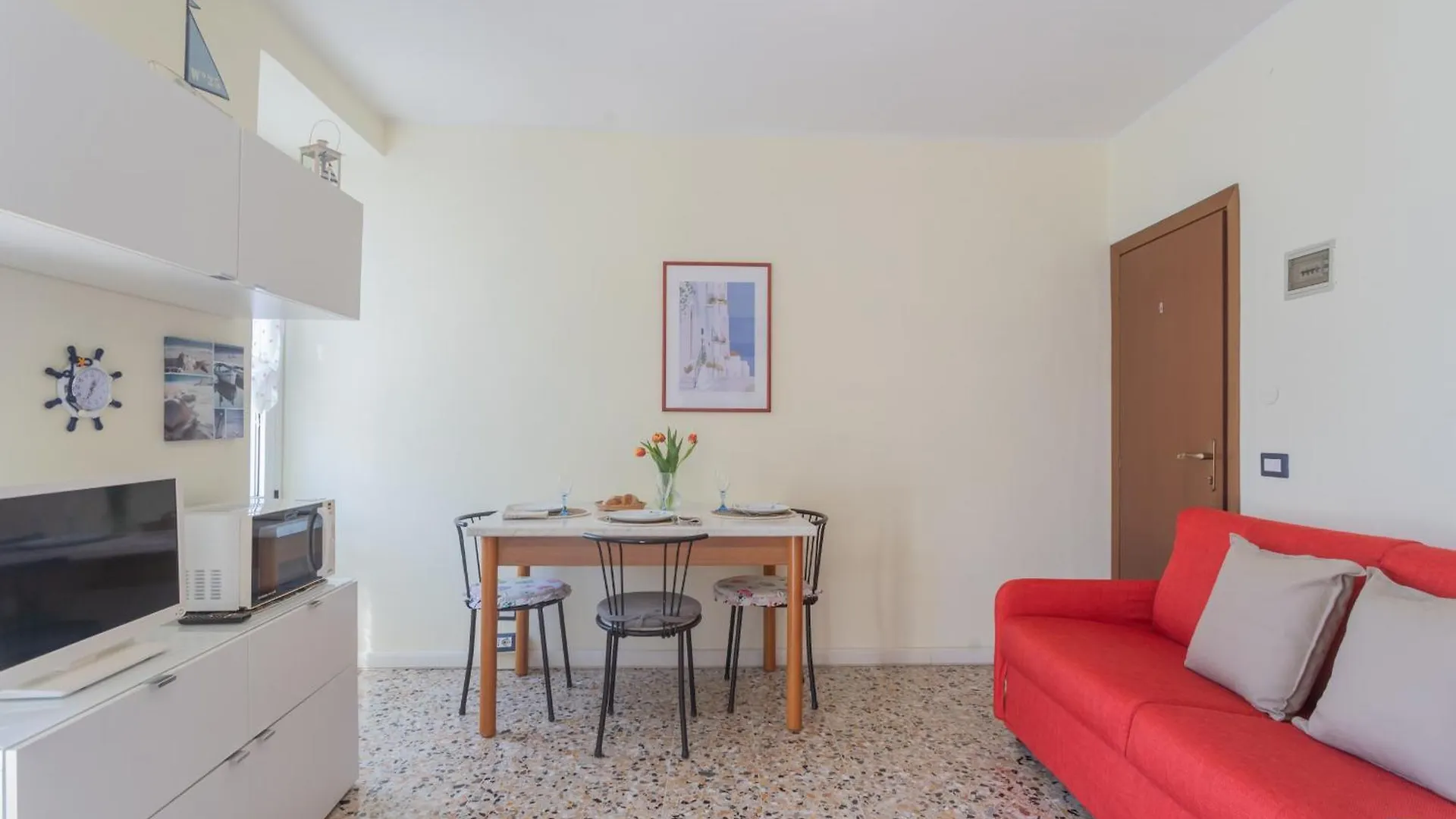 Il Timone By Rent All Como Colonno 0*,