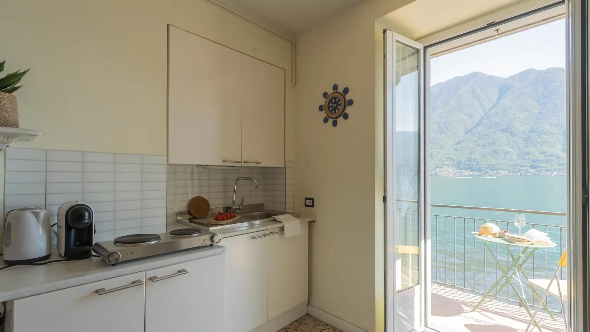 Lejlighed Il Timone By Rent All Como Colonno