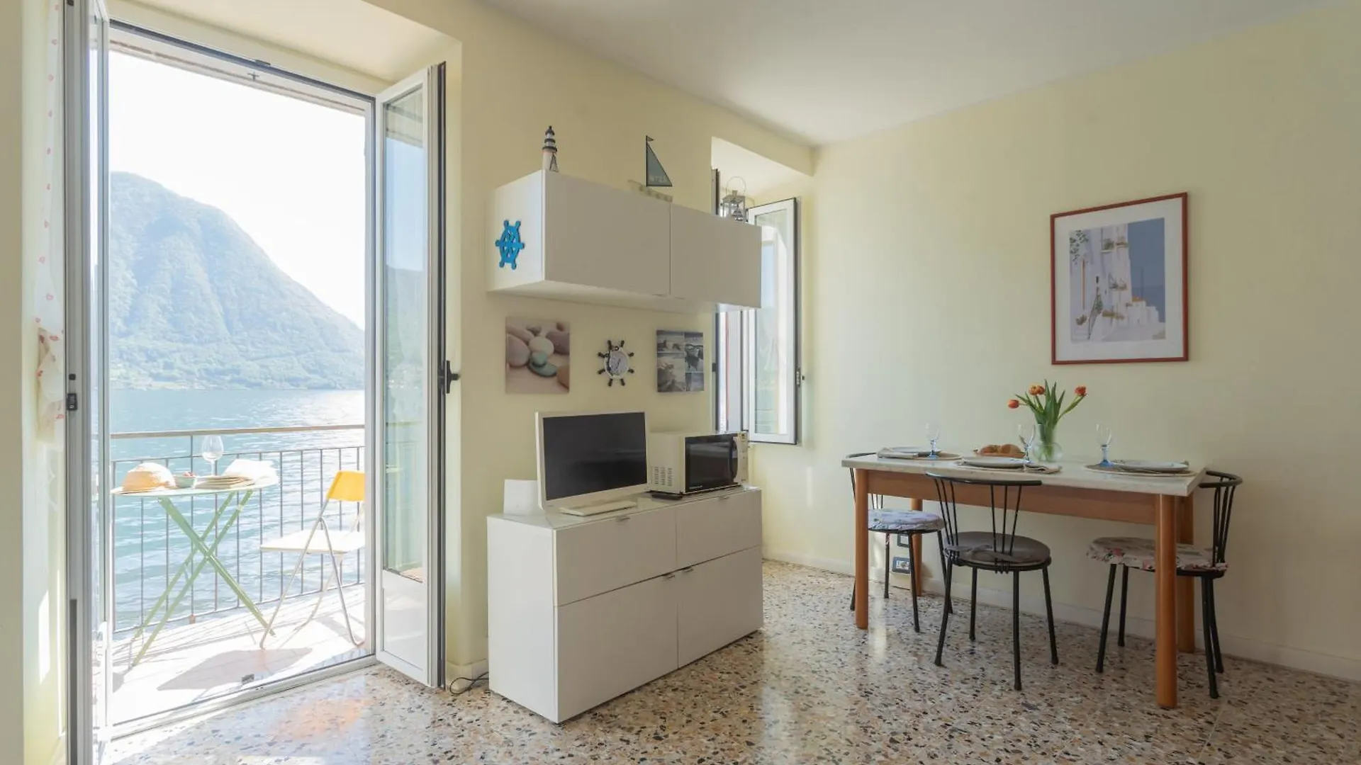Il Timone By Rent All Como Colonno Italien